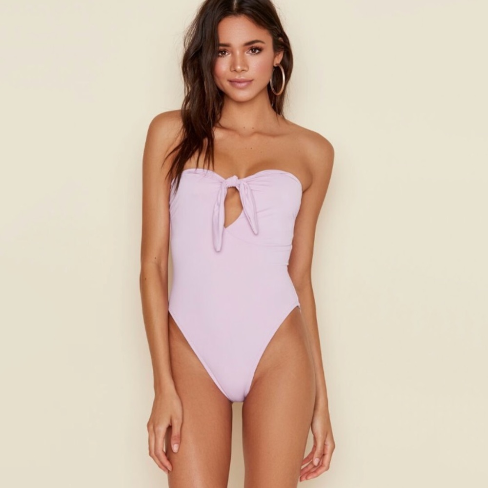 NWT Dippin Daisys Foxy Keyhole Tie Front One Piece